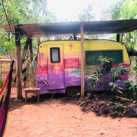 Rainbow Caravan Hostel Las Pilas Exterior photo